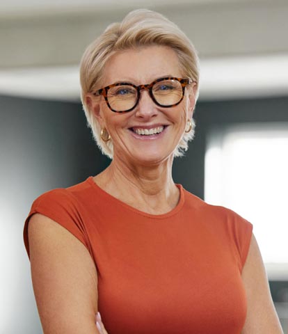 Persona portrait 17 woman